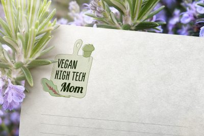 Vegan High-Teck Mom<br /> <span style='color:#b2b2b2;font-size:26px;'>Logo Design</span>